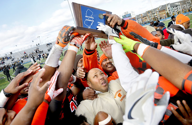 WEEQUAHIC WINS 2016 STATE FOOTBALL TITLE – Undefeated at 12-0